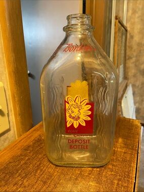 Vintage Borden’s  Elsie Glass milk Deposit Bottle - Clear with Red & Yellow Log